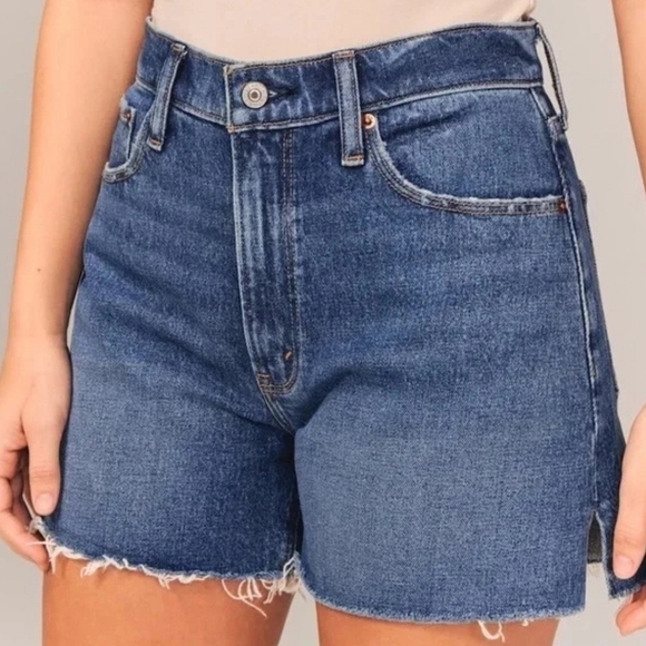 Abercrombie & Fitch Pants - Abercrombie & Fitch 4" High Rise Mom Shorts